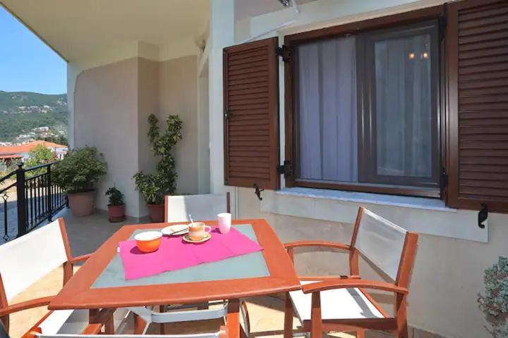 Skopelos Chara'S Lux Apartment Buitenkant foto